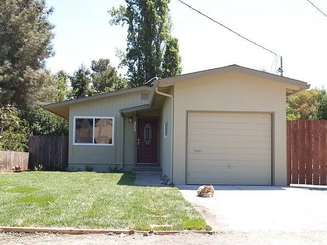 3868 Adams Ave photo 1
