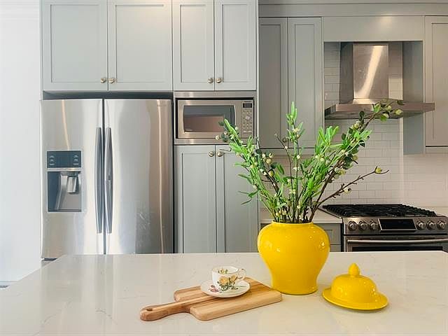 1st image of 16361 23a Ave #2