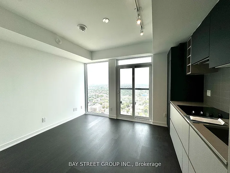 319 Jarvis St #4212 — Photo 8