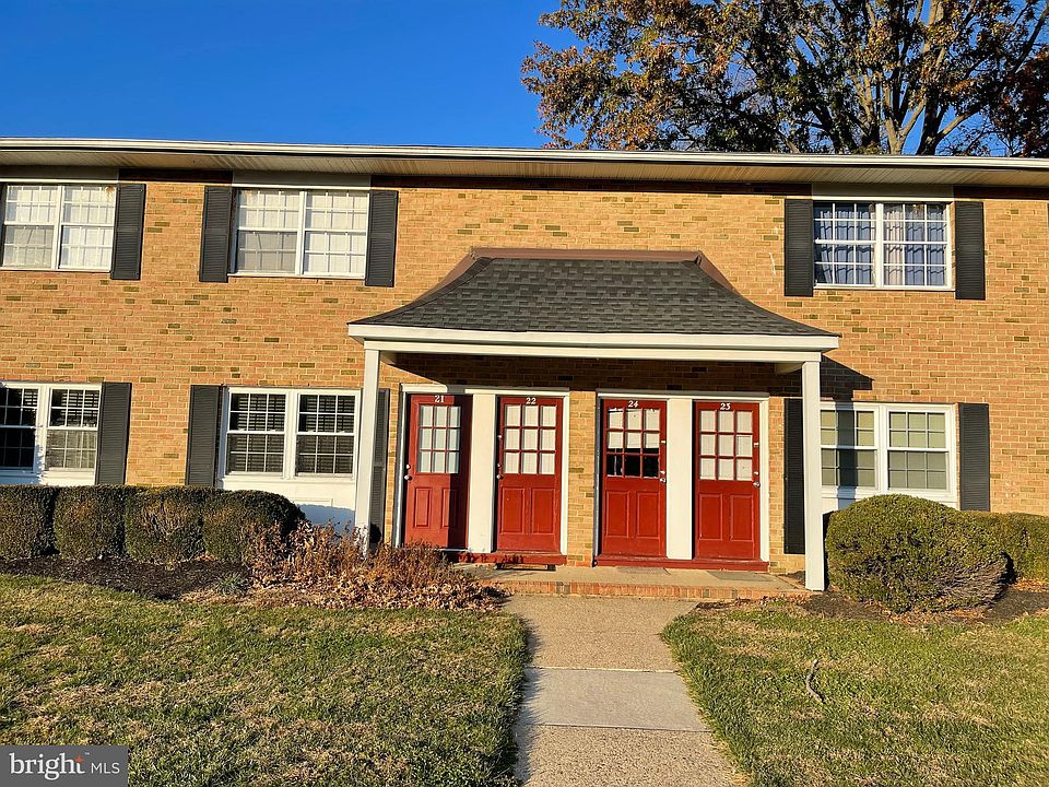 1st image of 49 Garden View Ter Unit 21