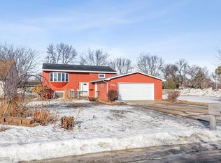1001 1st St S, Wahpeton, ND 58075