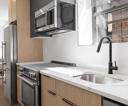 4th image of 203 W 80th St APT 3B