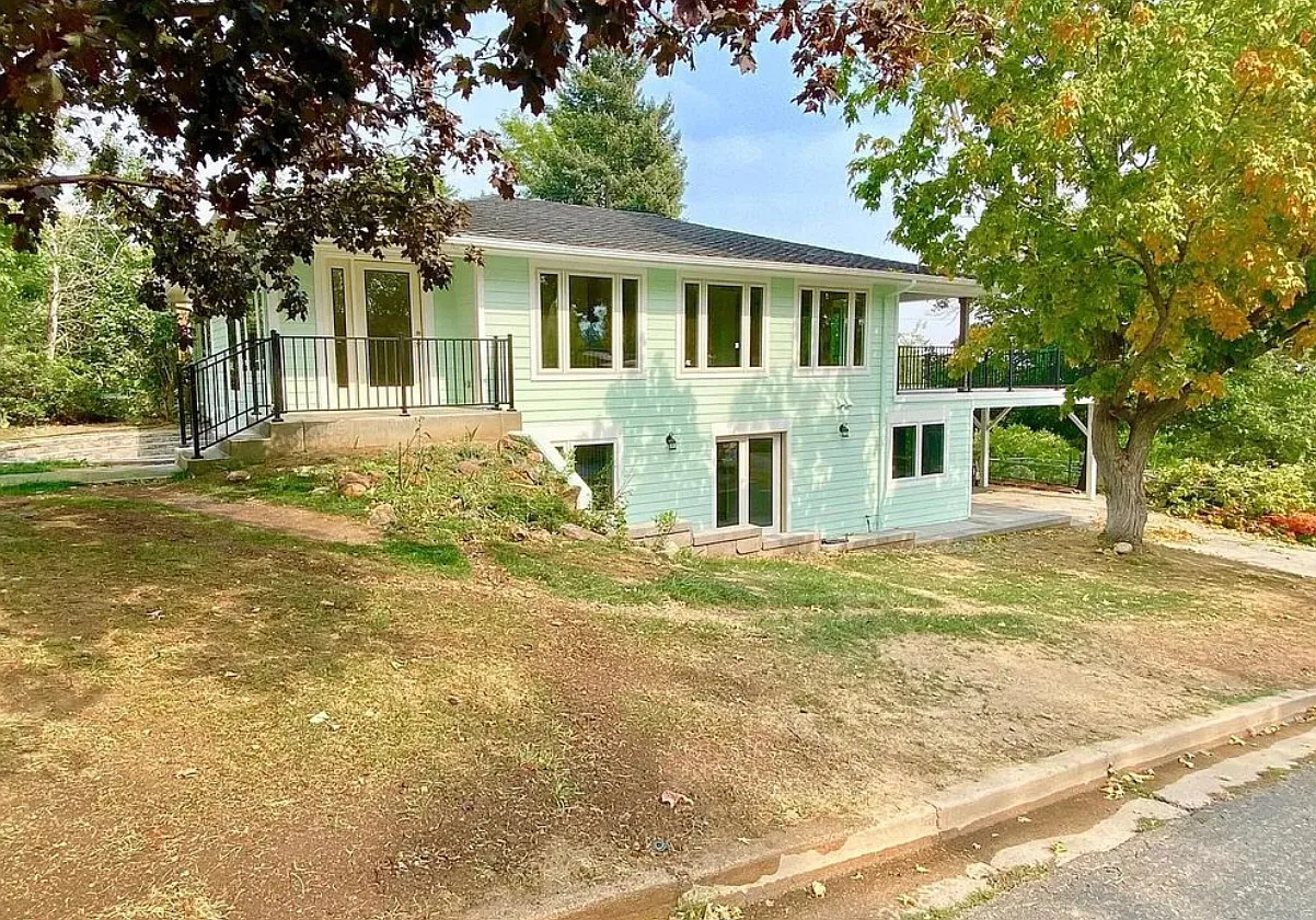 2904 4th St — Photo 1