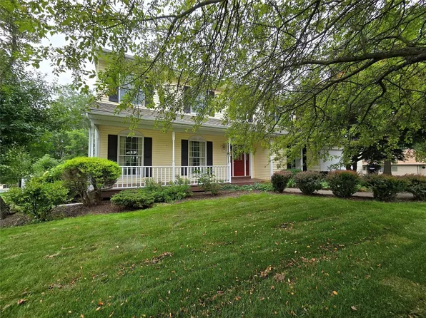 9 Winchester Dr, Endicott, NY 13760