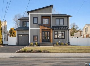 12-41 Western Dr, Fair Lawn, NJ 07410