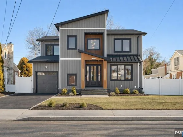 12-41 Western Dr, Fair Lawn, NJ 07410