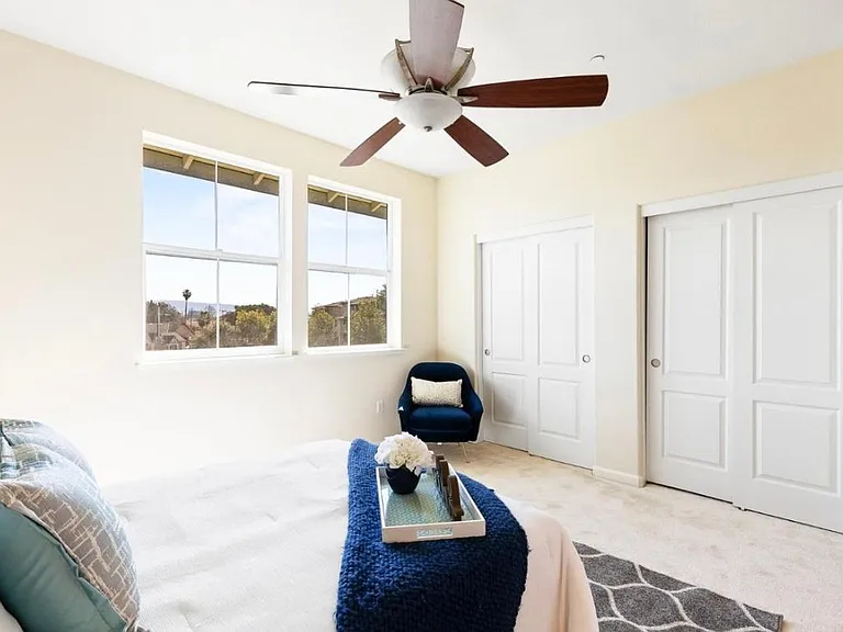 658 Luna Park Dr — Photo 15