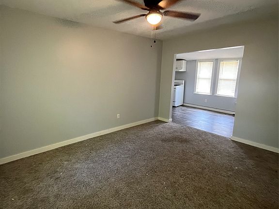 2nd image of 807 N Ridgeway St