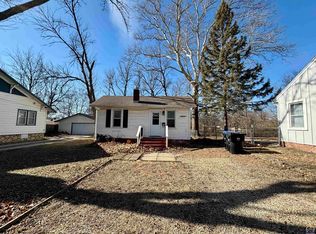 1033 SW Webster Ave, Topeka, KS 66604