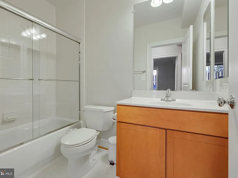5922 Chesterbrook Rd — Photo 77