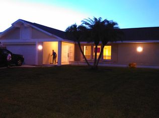 1713 SE 9th Ter, Cape Coral, FL 33990