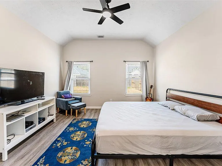 19106 Spring Meadows Ln — Photo 30