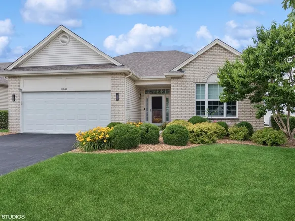 16840 Balaton Dr, Lockport, IL 60441