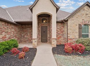 10401 Cherrywood Dr, Oklahoma City, OK 73151