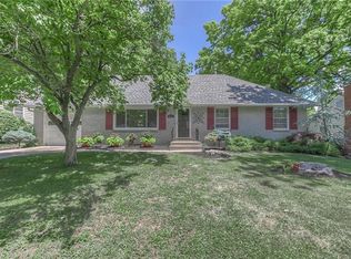 6943 Russell St, Overland Park, KS 66204