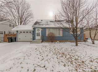 725 Thornwood Blvd, Elyria, OH