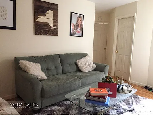 Rented by Voda Bauer Real Estate | media 17