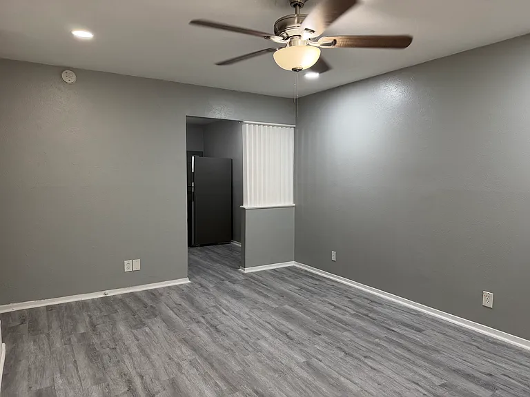2509 Normont Cir — Photo 5