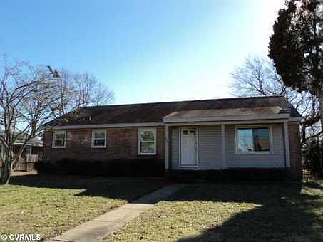 1st image of 102 N Plains Dr