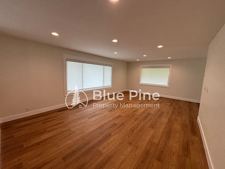 351 Yale Ave — Photo 3