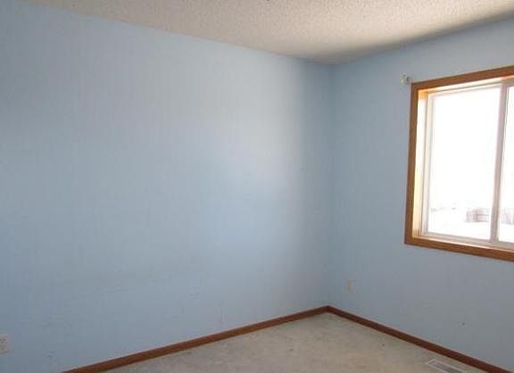 3rd image of 4158 Jannings Ave NE