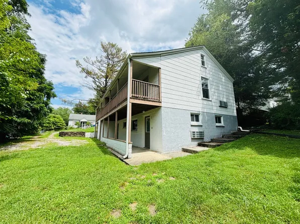 821-3 Montgomery St, Blacksburg, VA