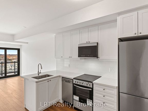 5th image of 51 Clarington Blvd #917