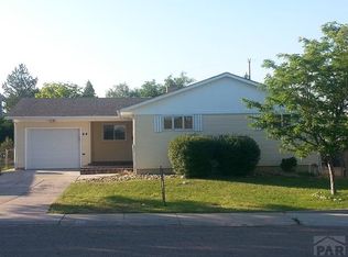 44 Dundee Ln, Pueblo, CO 81001