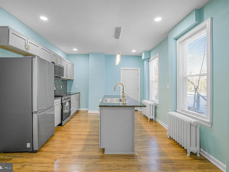 2321 N Tatnall St — Photo 12
