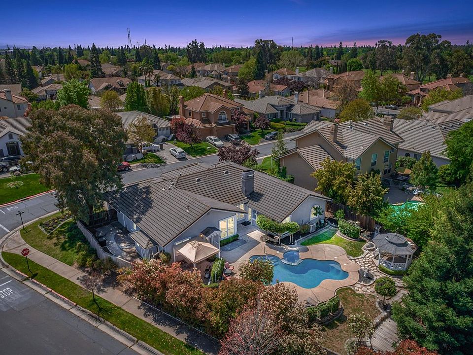 1st image of 2031 Blackheath Ln