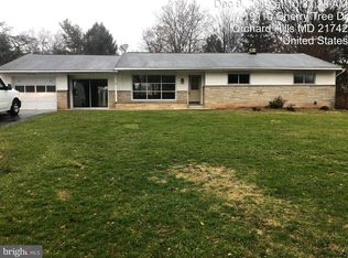 19110 Cherry Tree Dr, Hagerstown, MD 21742