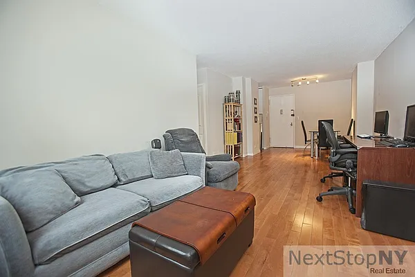 Sold by NextStopNY | media 12