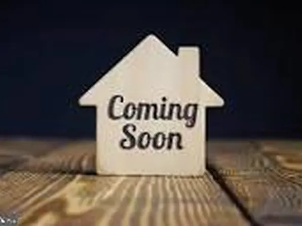 31 W Phoenix Ave, Lawnside, NJ 08045