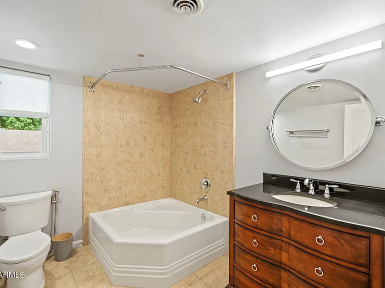 2054 E Rancho Dr — Photo 28