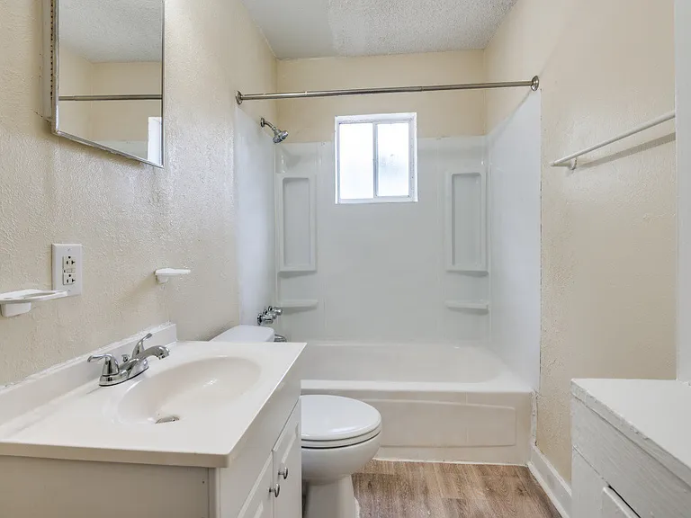 512 S Delaware St #4 — Photo 9