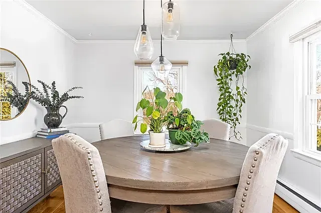 3 bed, $2,000 — Photo 4