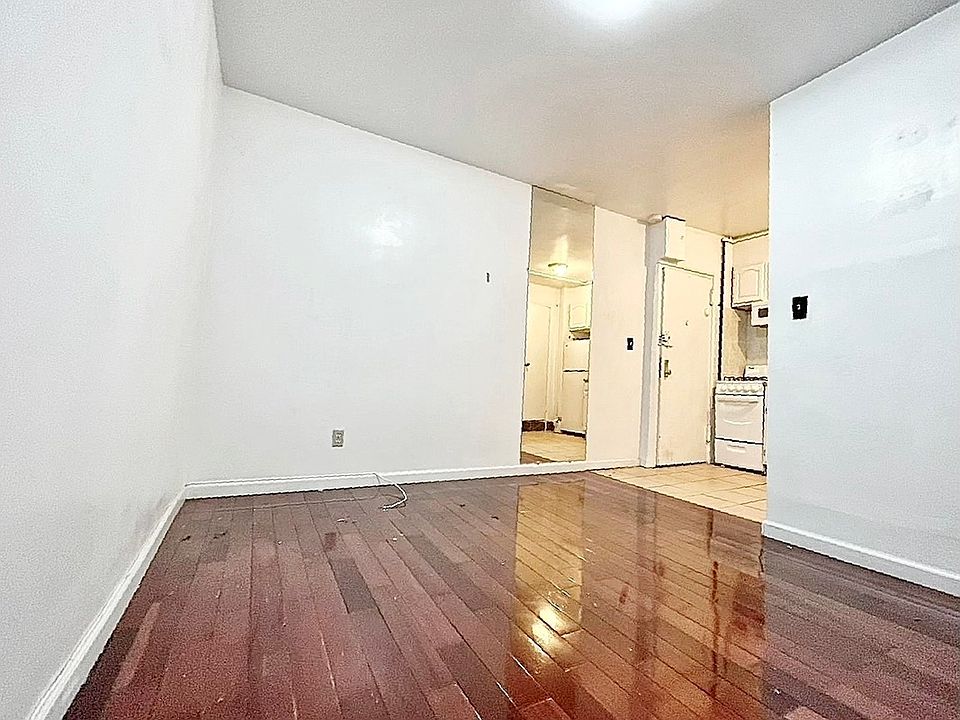 1st image of 52 Henry St APT 5FW