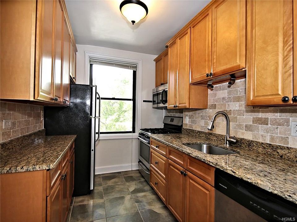 1st image of 115 Larchmont Acres APT C
