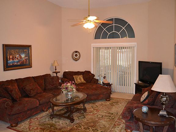 3rd image of 1585 Banana Dr