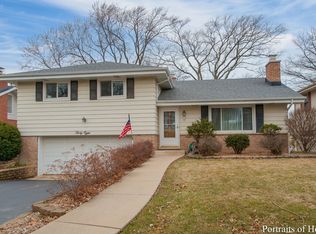 38 W Rand Rd, Villa Park, IL 60181