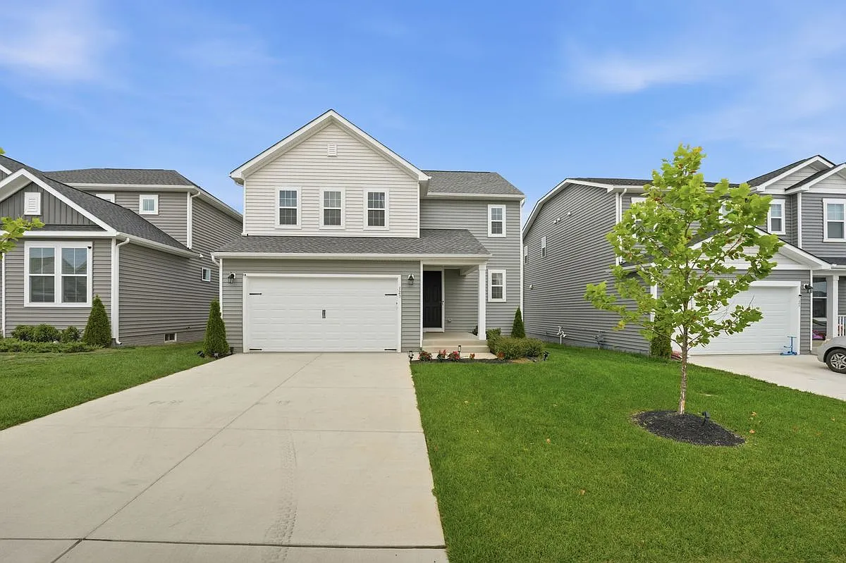 3 bed, 2.5 bath, 1911 sqft, $2,900 — Photo 1