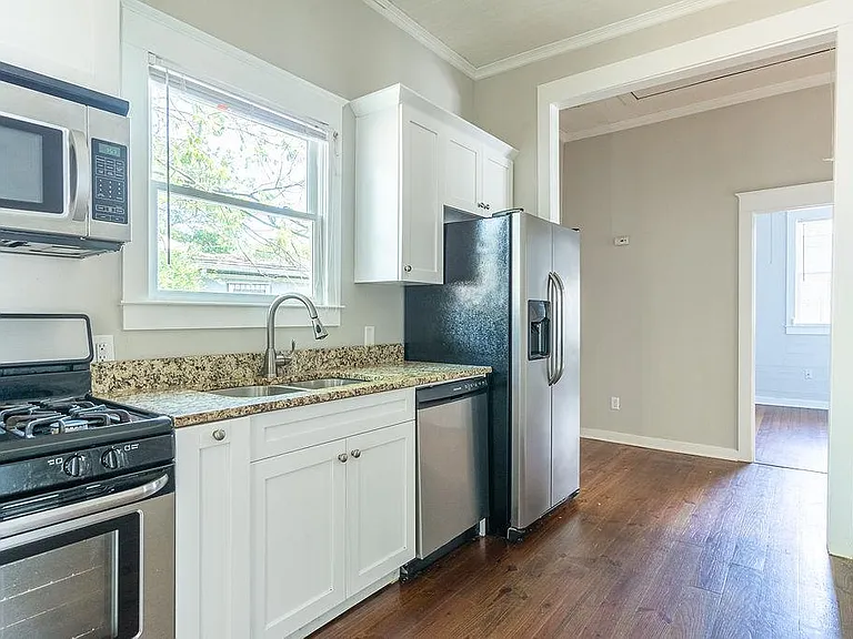 850 Fulton Ter SE — Photo 16