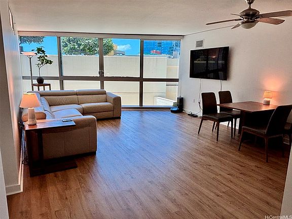 4th image of 1177 Queen St APT 604