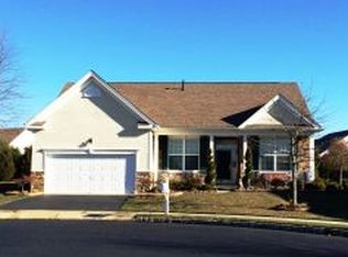 8 Trout Run Ter, Barnegat, NJ 08005