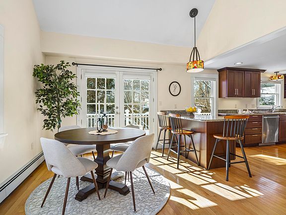 5th image of 5 Holbrook Street