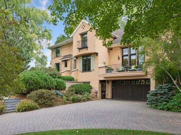 6805 Creston Rd, Edina, MN 55435