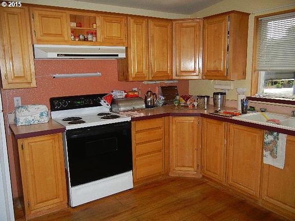4th image of 296 Island Aire Dr Unit 22