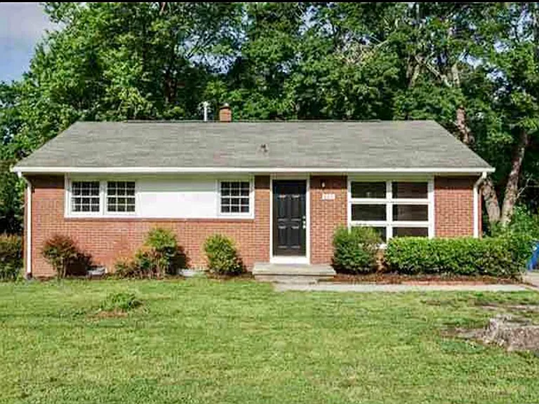 600 Beverly Dr — Photo 1