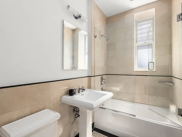 25 5th Ave #1H — Photo 7