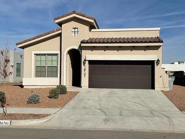 14741 Tierra Harbor Ave — Photo 1